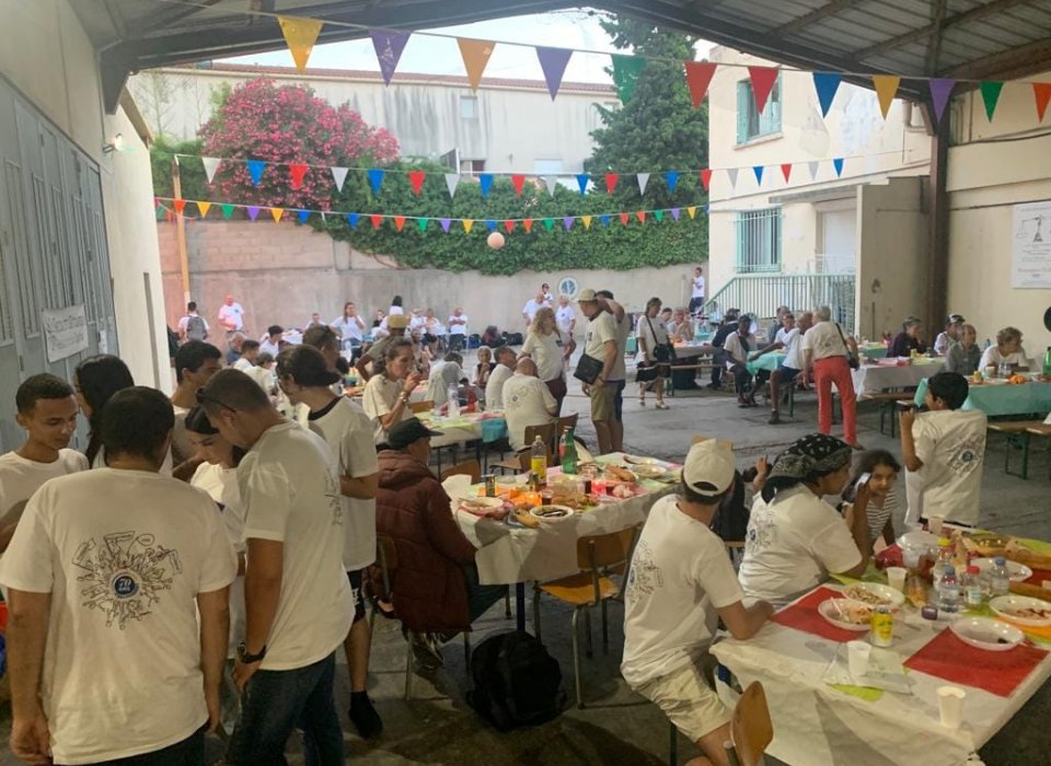 Fête de l'été avec les personnes en errance