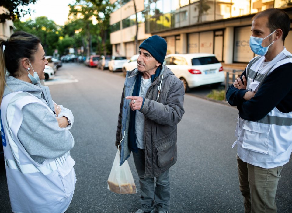 Tournée mobile auprès des personnes en errrance à Marseille