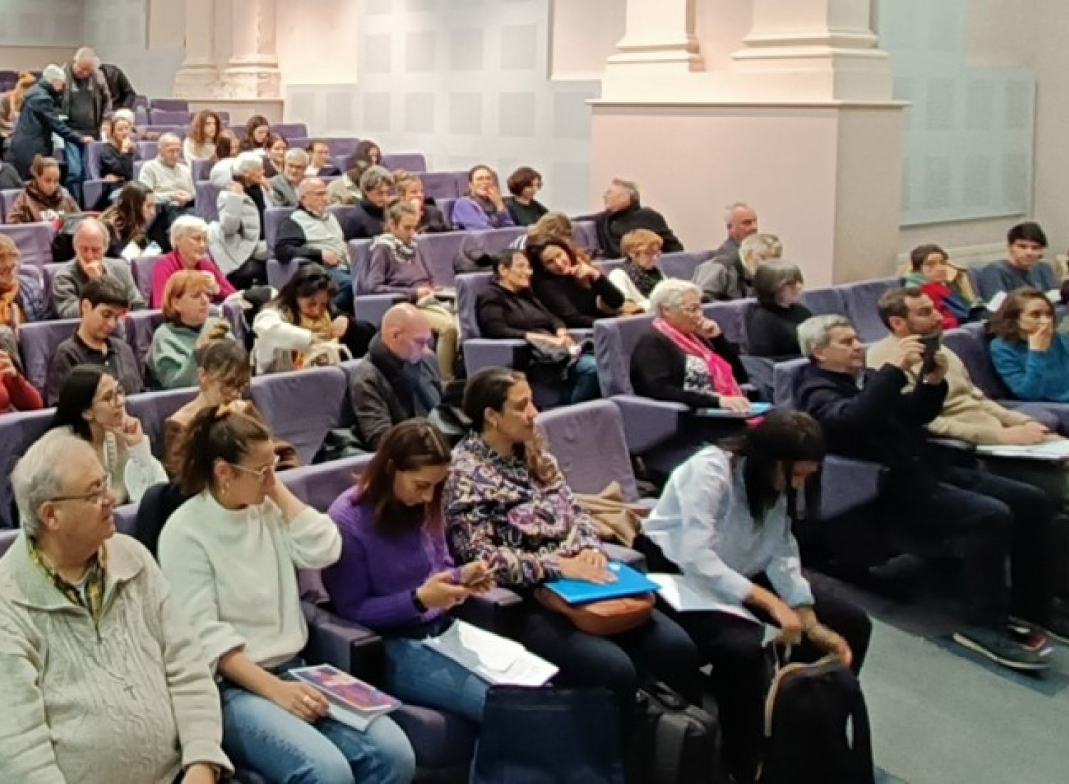 Présentation du rapport "Etat de la pauvreté en France"